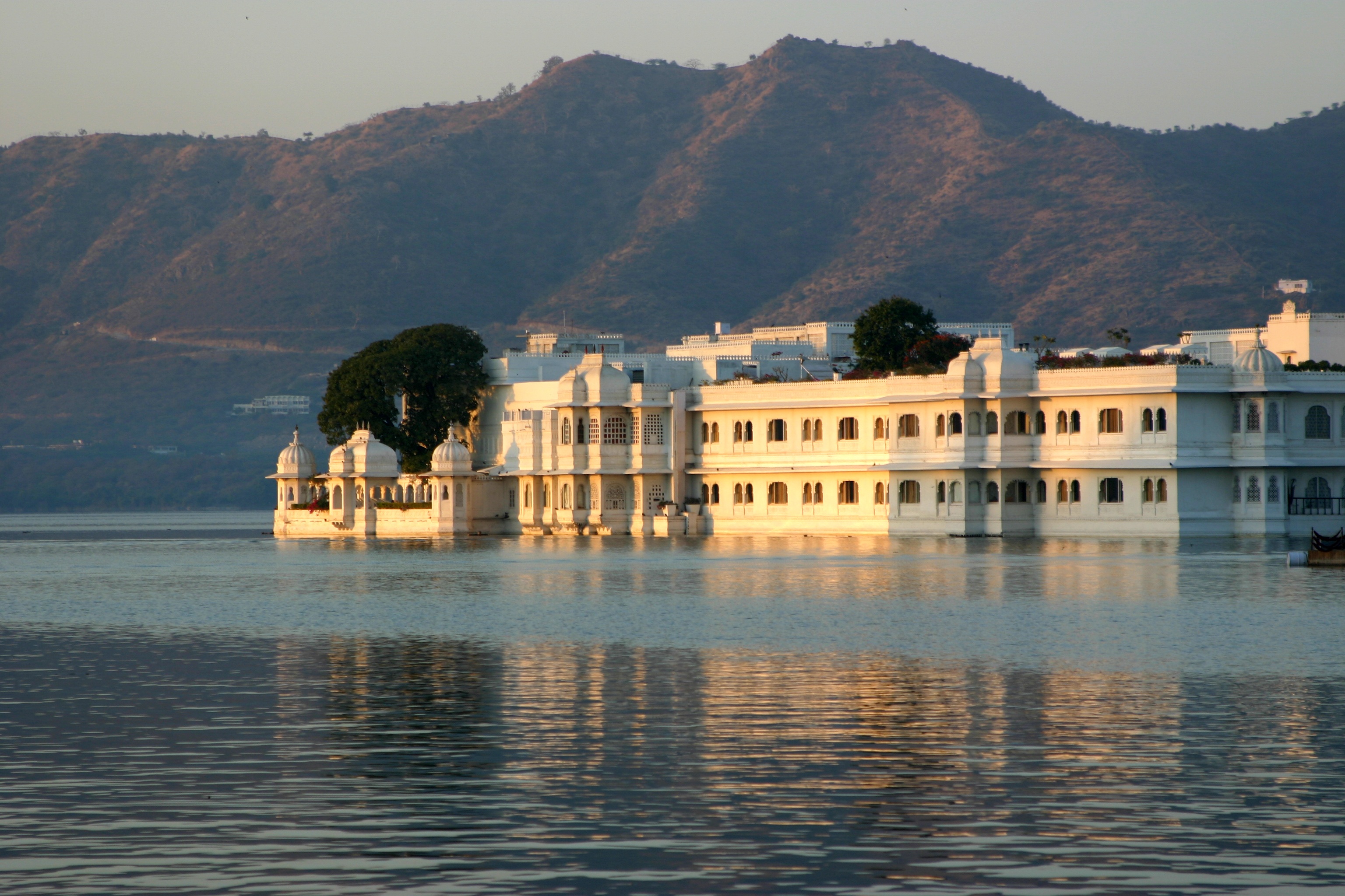 From The Moguls to the Rajputs - Royal Rajasthan Tour